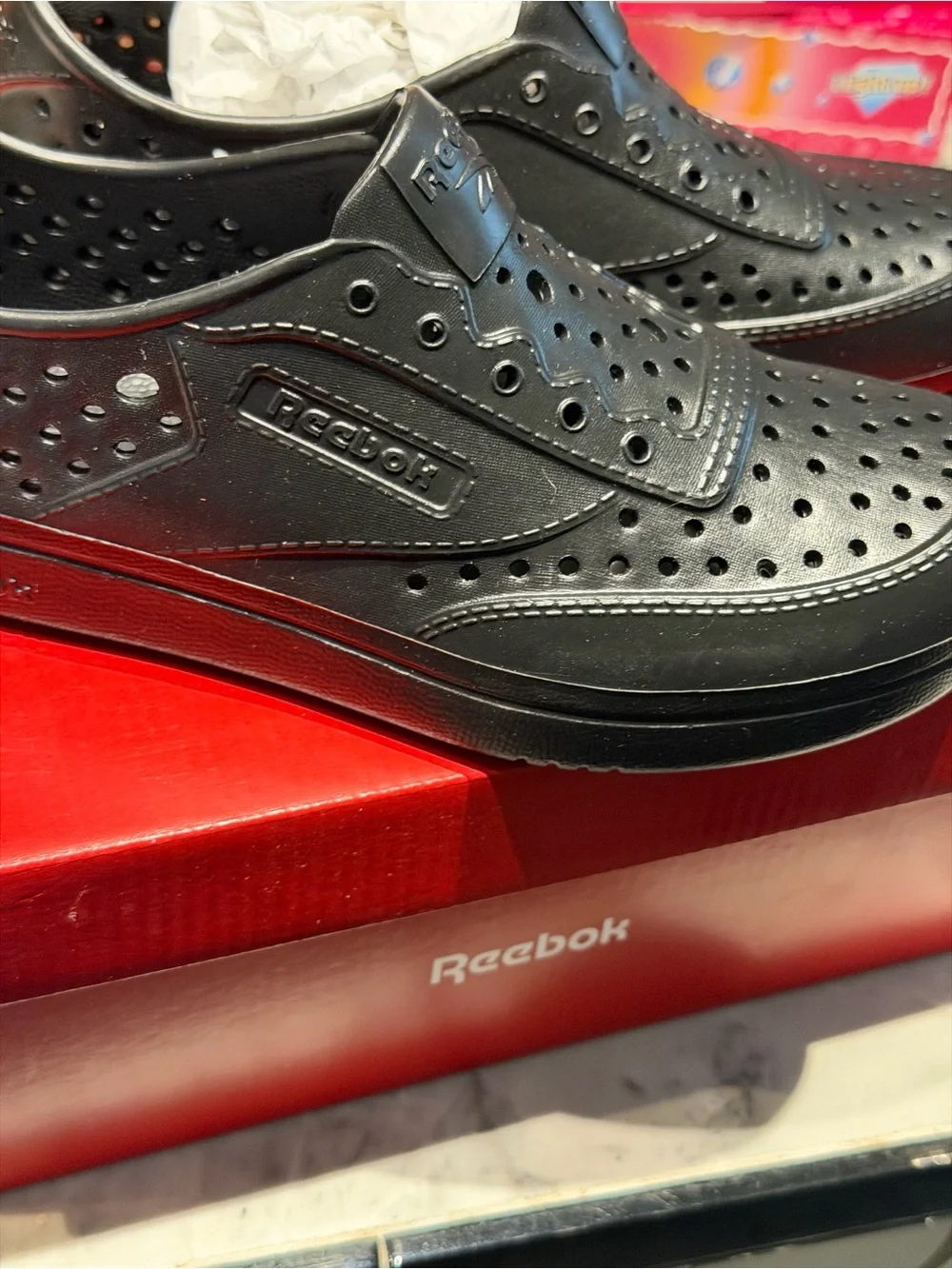 Reebok men slip